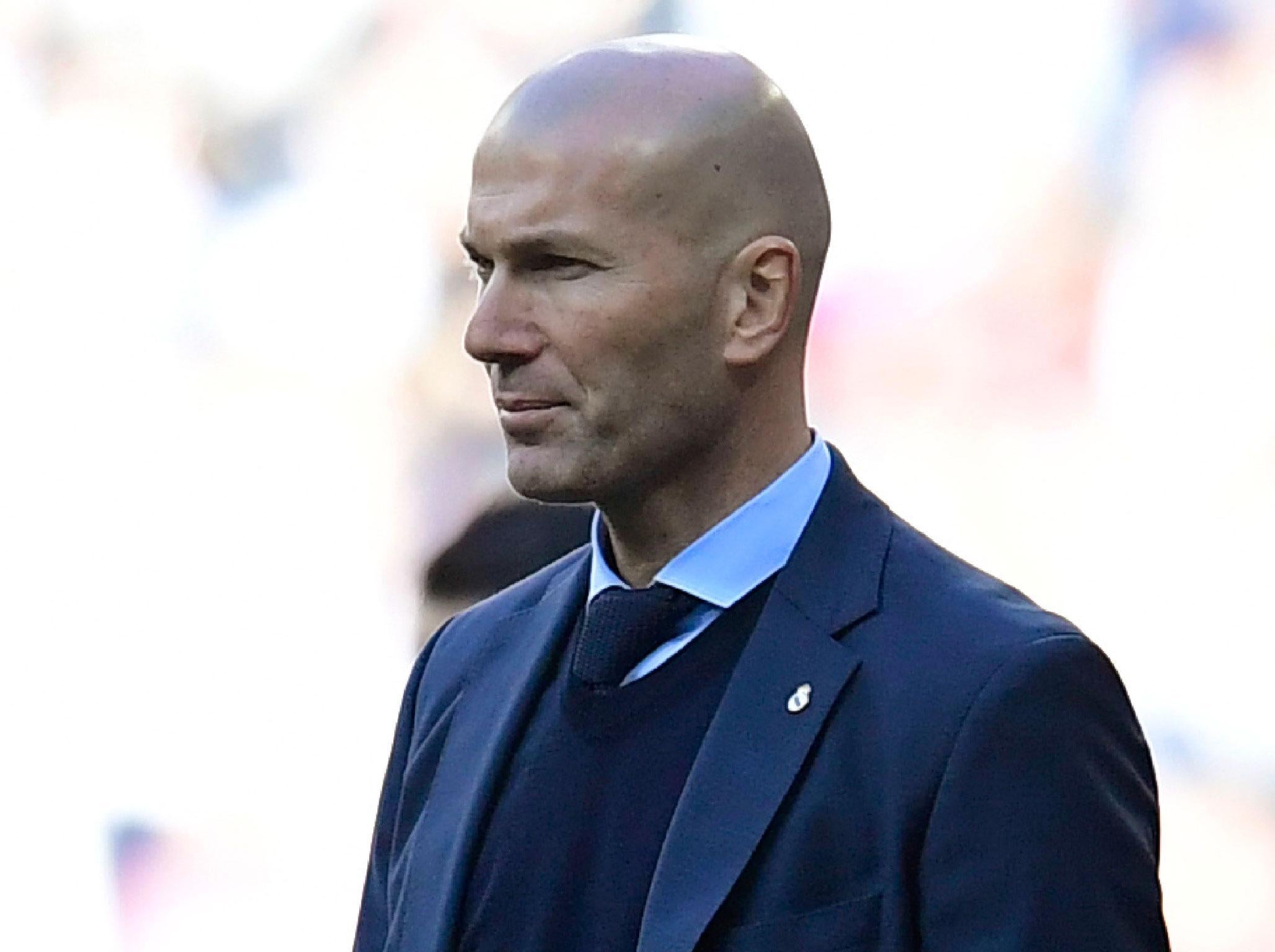 Madrid won't fire Zidane despite being so far behind Barcelona