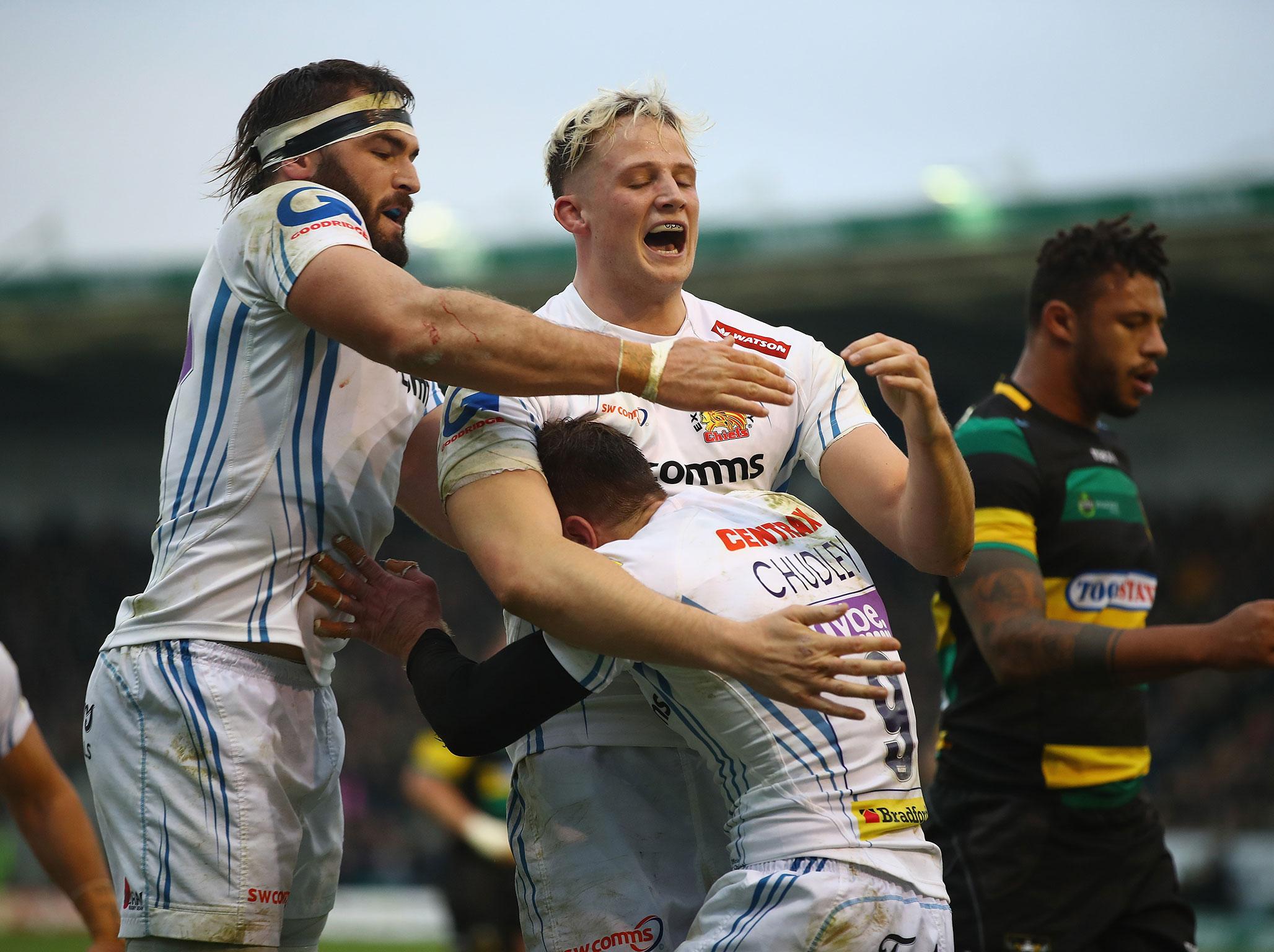 Exeter maintained their grip on top spot in the Premiership