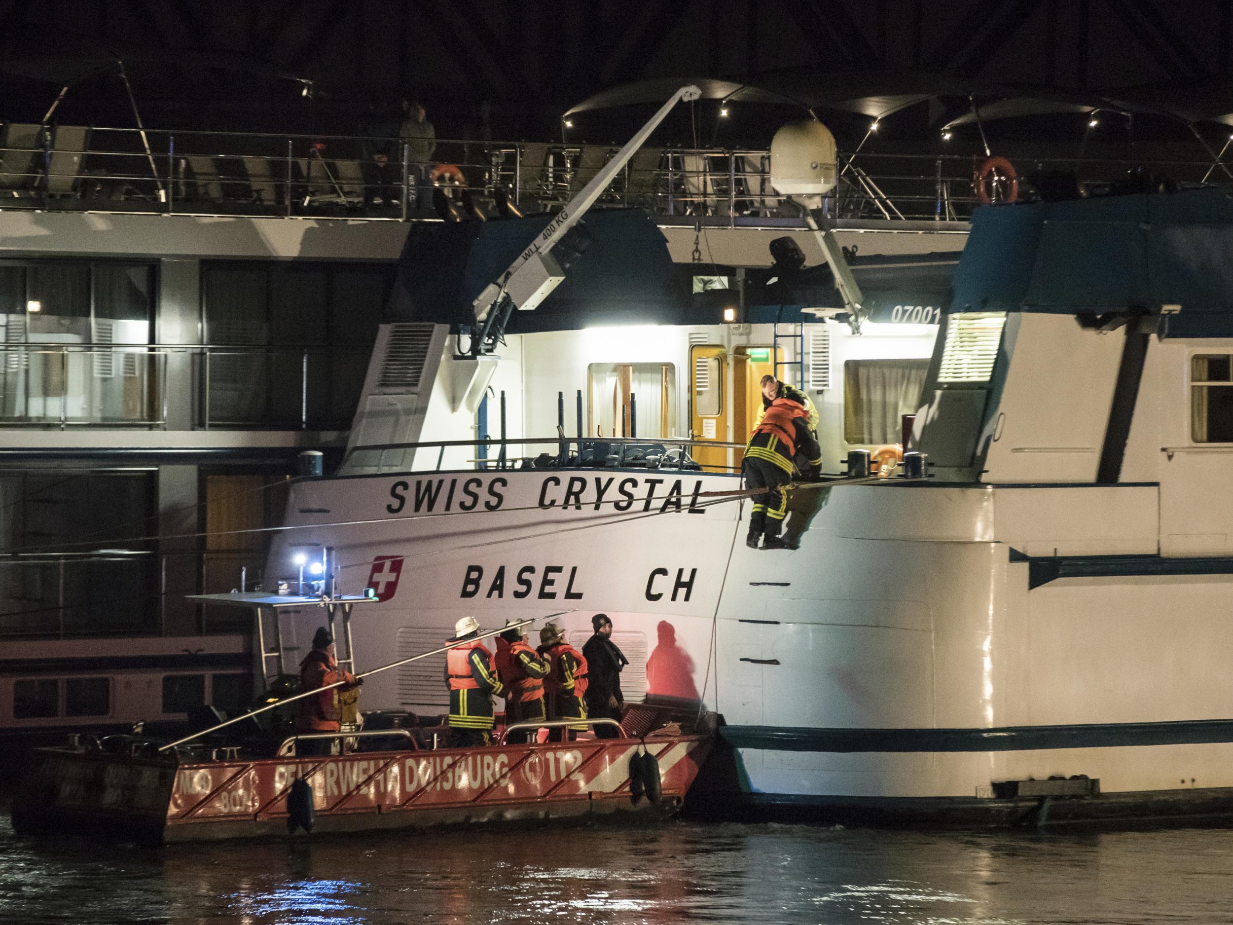 The tourist boat Swiss Crystal crashed into a bridge