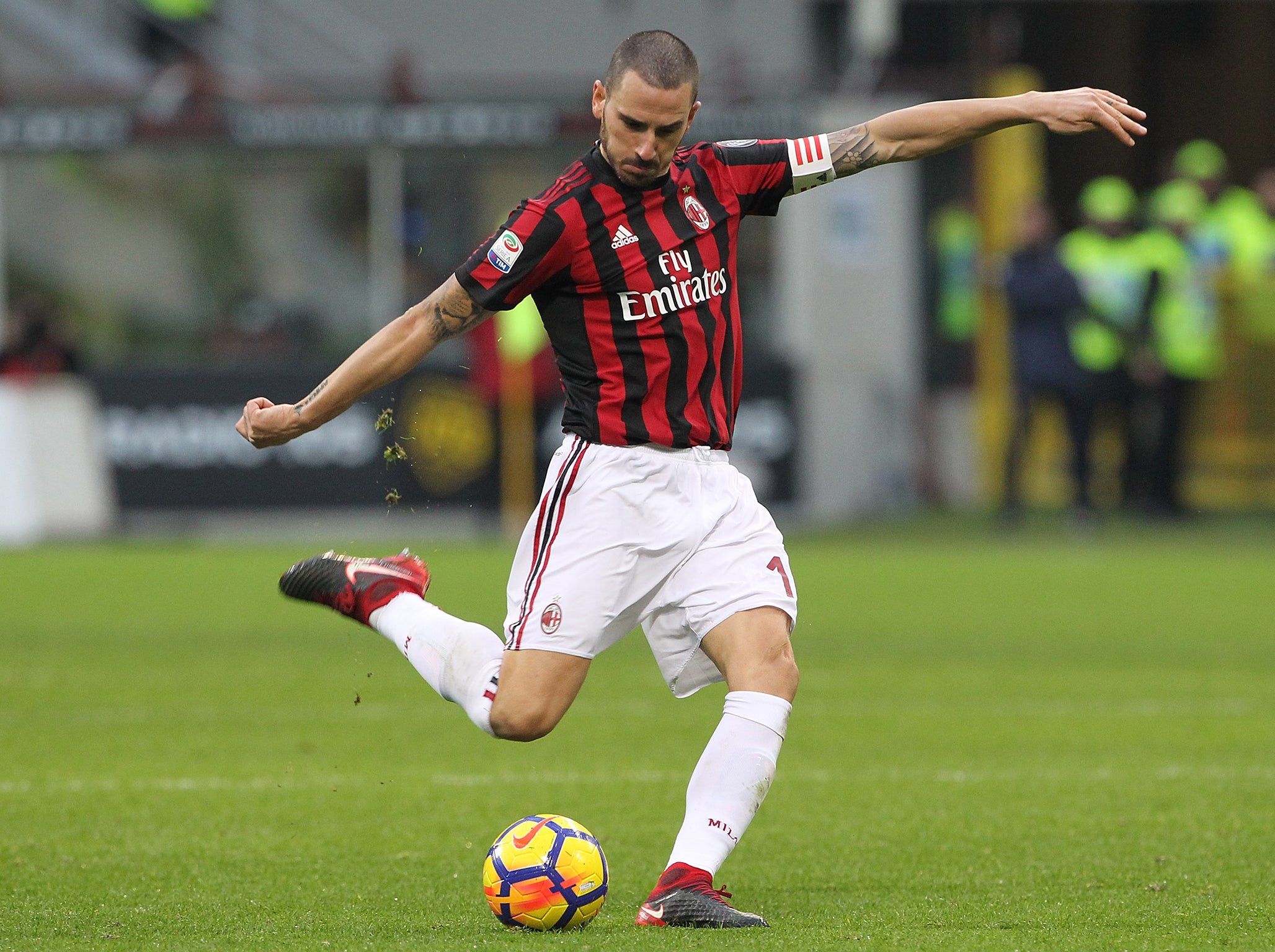 Chelsea and Manchester City transfer target Leonardo Bonucci going insists his agent | The Independent | The Independent