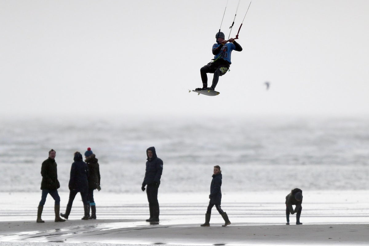 UK weather latest: Storm Dylan sees UK and Ireland braced for 80mph ...