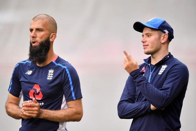 England will go with two spinners in Sydney