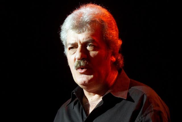 Ray Thomas performs with the Moody Blues