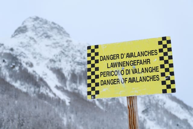 Zermatt pistes are closed due to avalanche risk