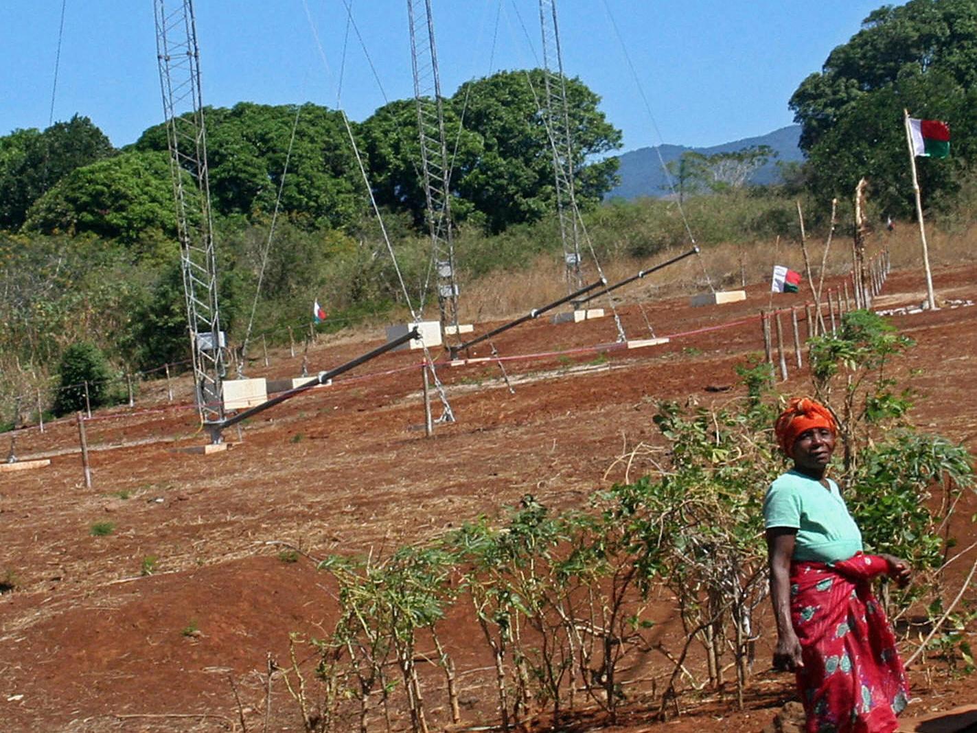 Algae-powered fuel cells have the potential to provide power to rural communities that are not connected to grids