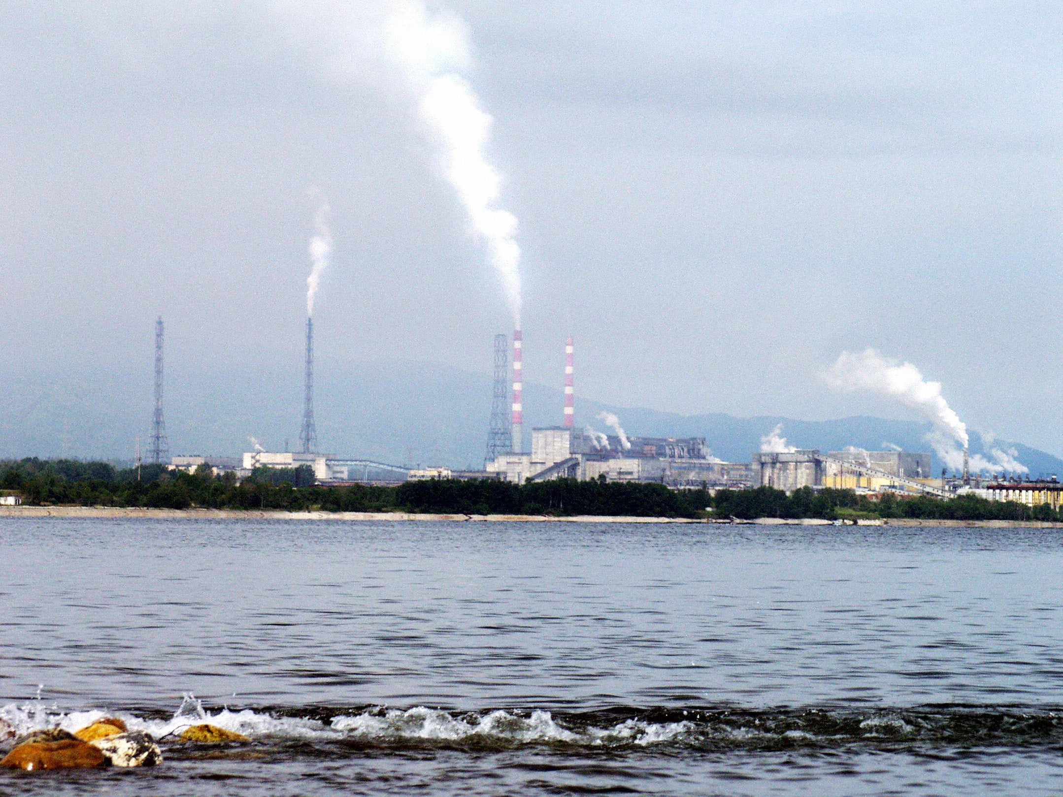 The Baykalsk cellulose plant near in Siberia was closed in 2013 because of its pollution of a nearby lake