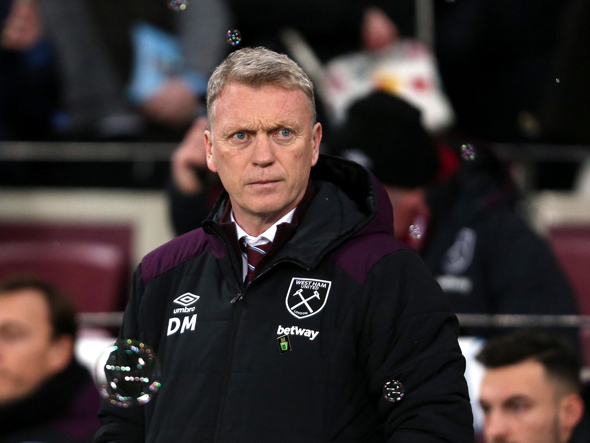 Moyes says there has been no official approach for Carroll from Chelsea