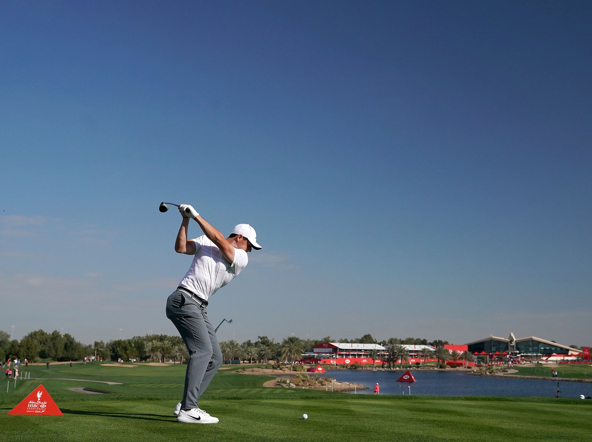 Rory McIlroy teeing off at the 18th