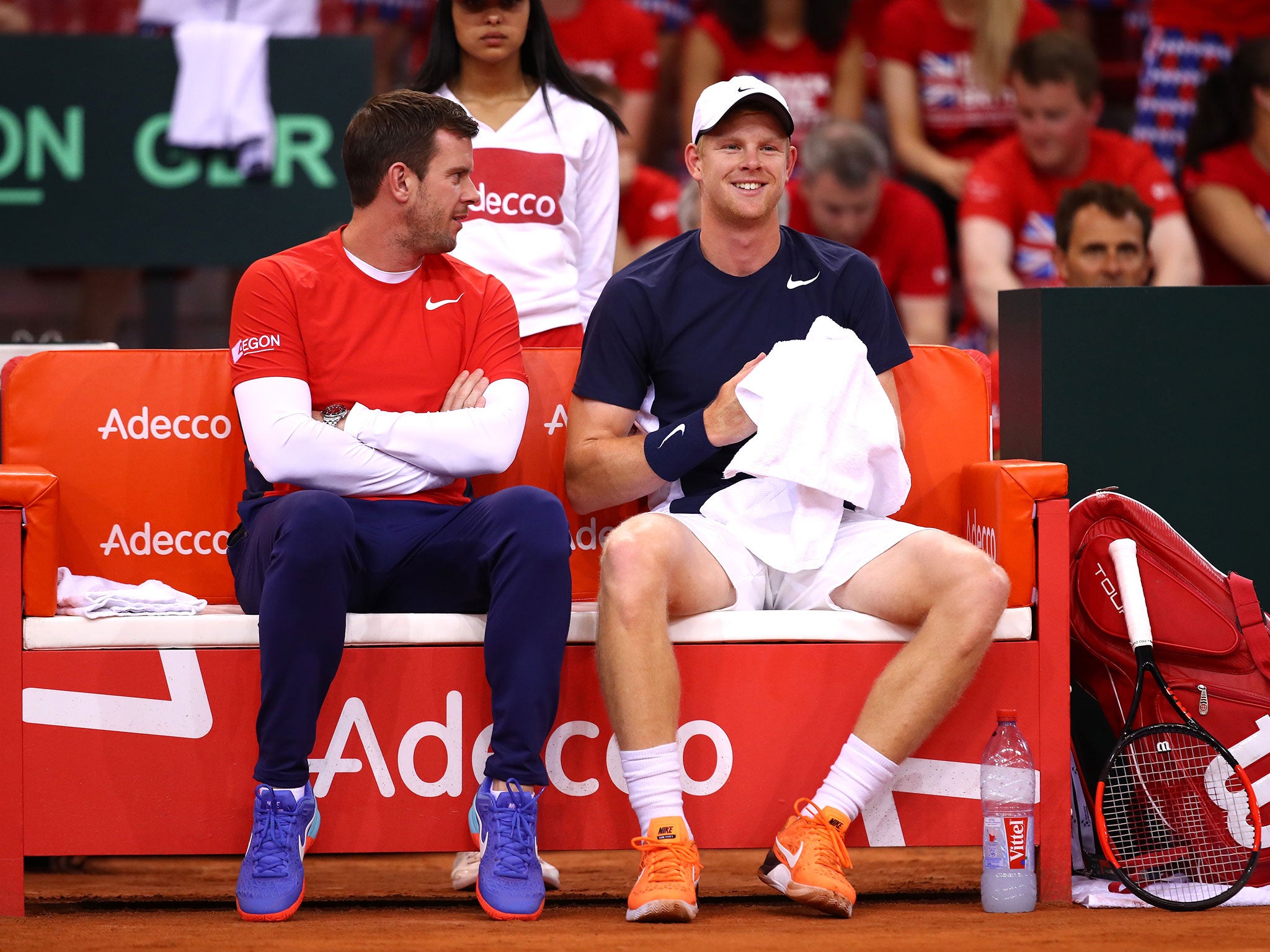 Leon Smith with Kyle Edmund at the Davis Cup last year