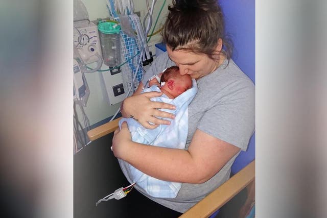 Saralee Jack at Wrexham Park Hospital with her new born baby Tommy Davies