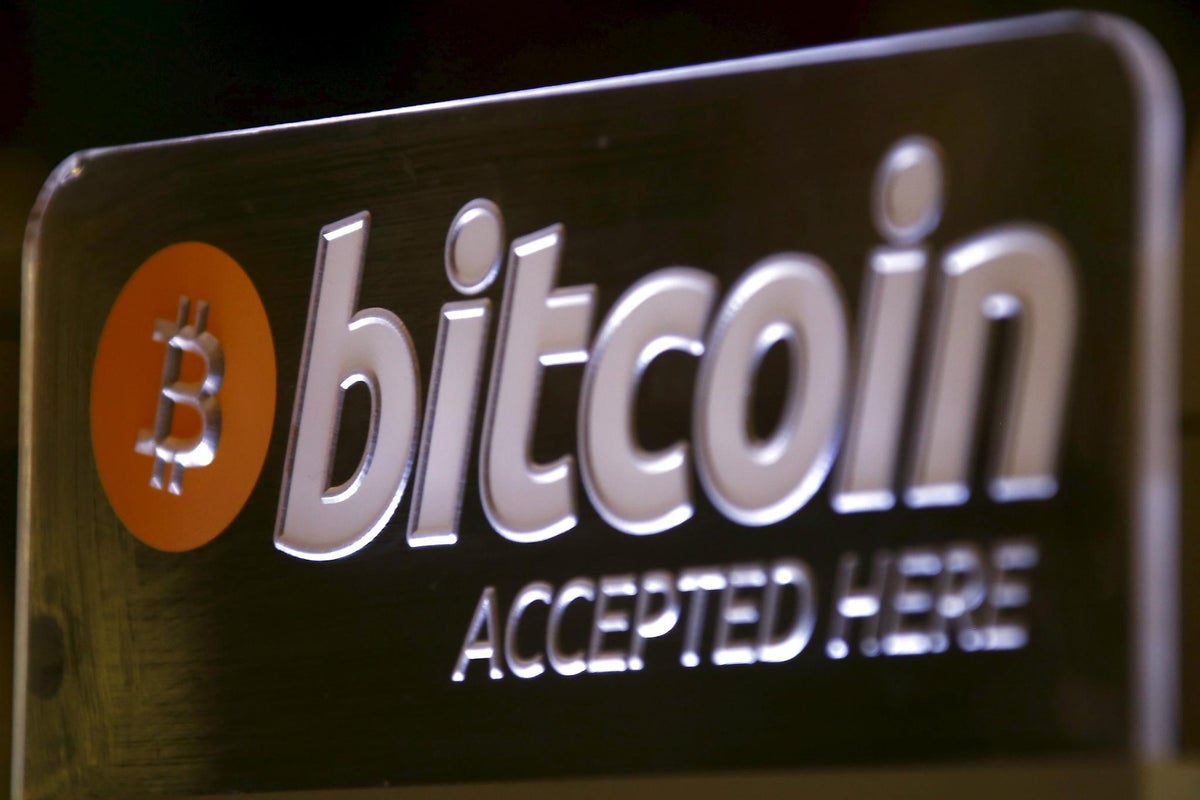 Bitcoin price - latest updates: Cryptocurrency recovers from eight-month  low | The Independent | The Independent