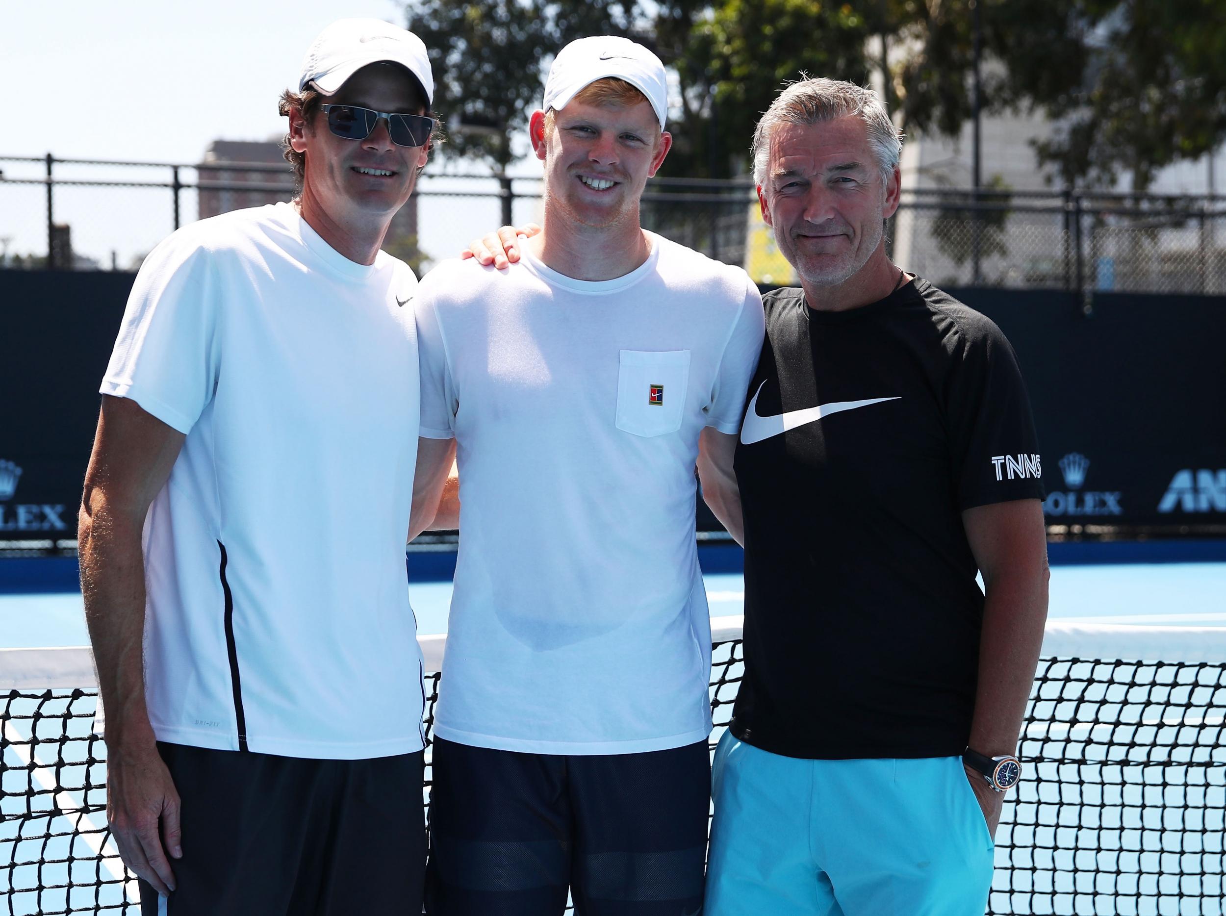 Kyle Edmund with physical performance coach Ian Prangley (l) and coach Fredrik Rosengren