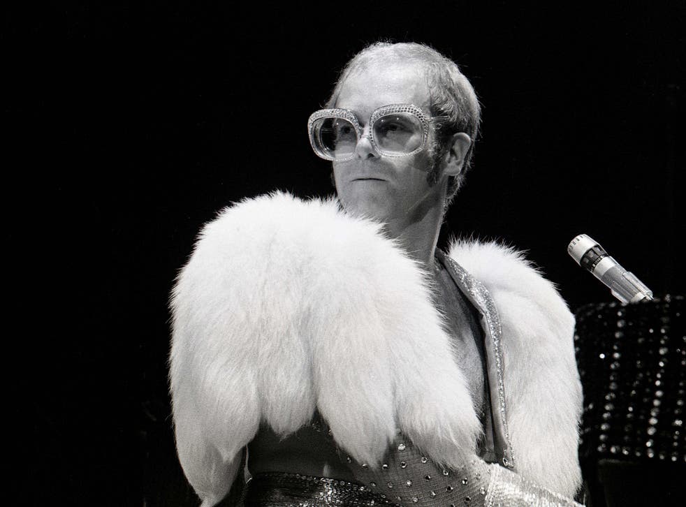 Elton John, the Grande Dame of British pop, is reportedly quitting performing live 