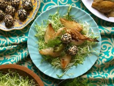 How to make roasted pear and fennel salad
