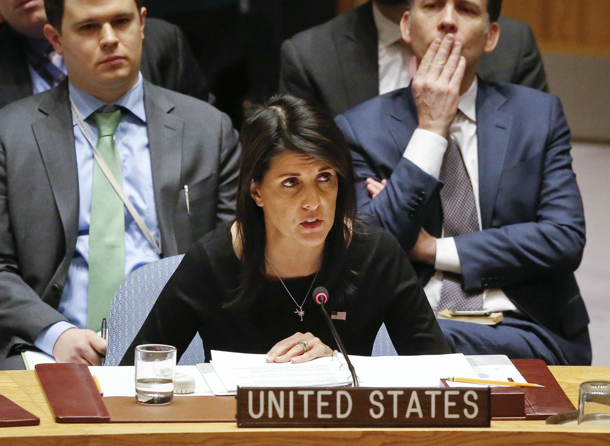 Nikki Haley address a UN Security Council meeting