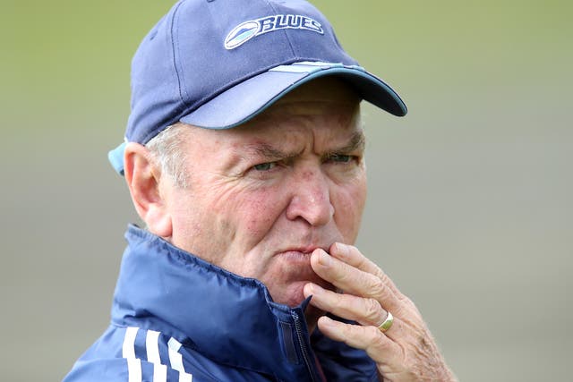 Graham Henry has agreed to join Auckland as assistant coach