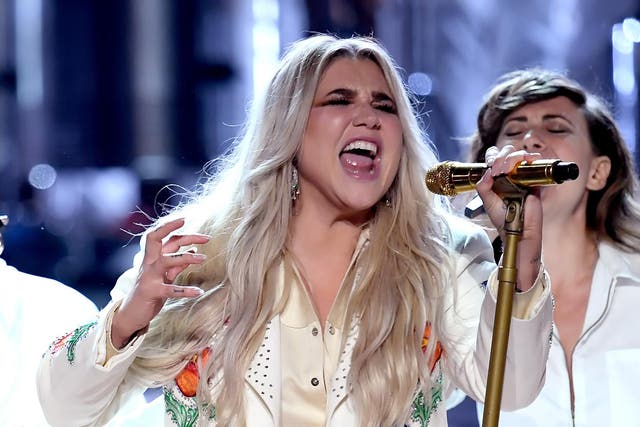 Kesha performs at the Grammys in 2018