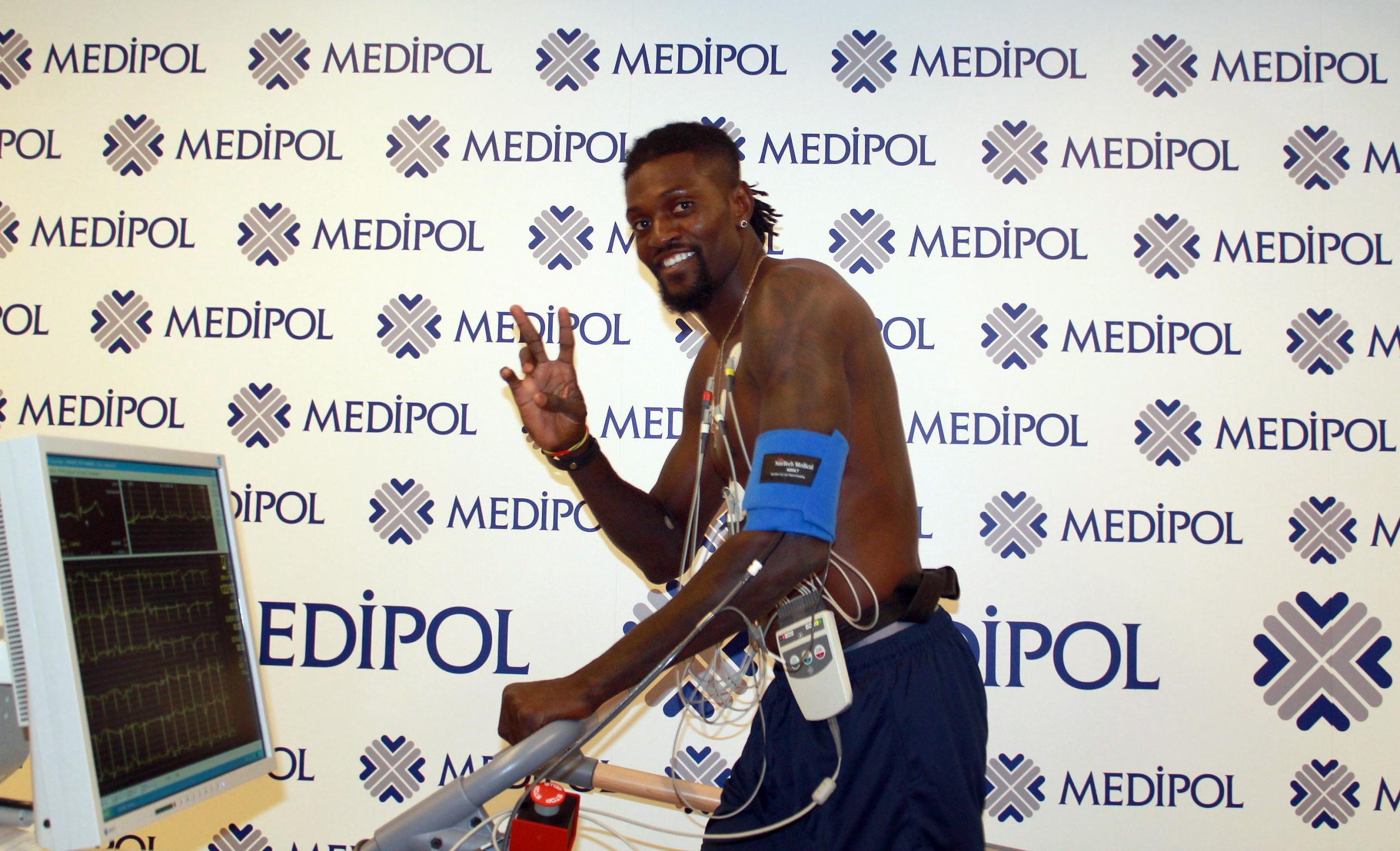 The club performance specialists, physios or doctor will also test the functional capabilities of the player’s key muscles and joints and, in football, this is in particular relation to lower limb muscles and joints looking for any potential weaknesses but also looking at potential strengths. Using the latest technologies including functional isokinetics and range of motion analysis detailed insights can be achieved.
<br></br>
In order to help detect existing injuries, help reduce the risk of potential future ones as well as for performance profiling purposes - the extensive analysis into the behaviour of muscles in fixed, as well as functional positions, is absolutely pivotal. 
<br></br>
Focusing on the ratios between two muscle groups is also another key element of the football medical, in particular given the nature of the sport, looking at the balance between the hamstring and quadriceps muscles.