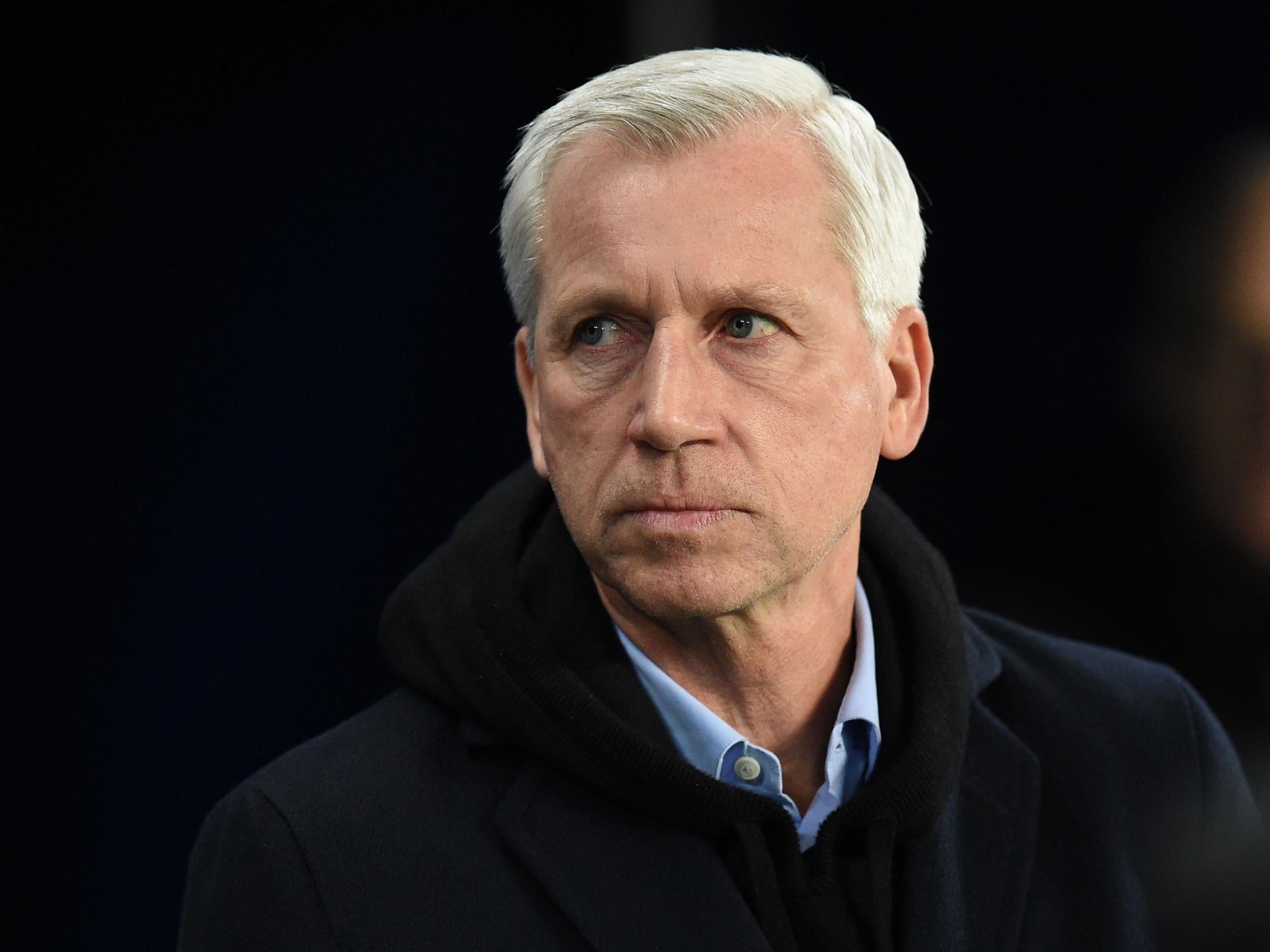 Alan Pardew’s side are bottom of the table