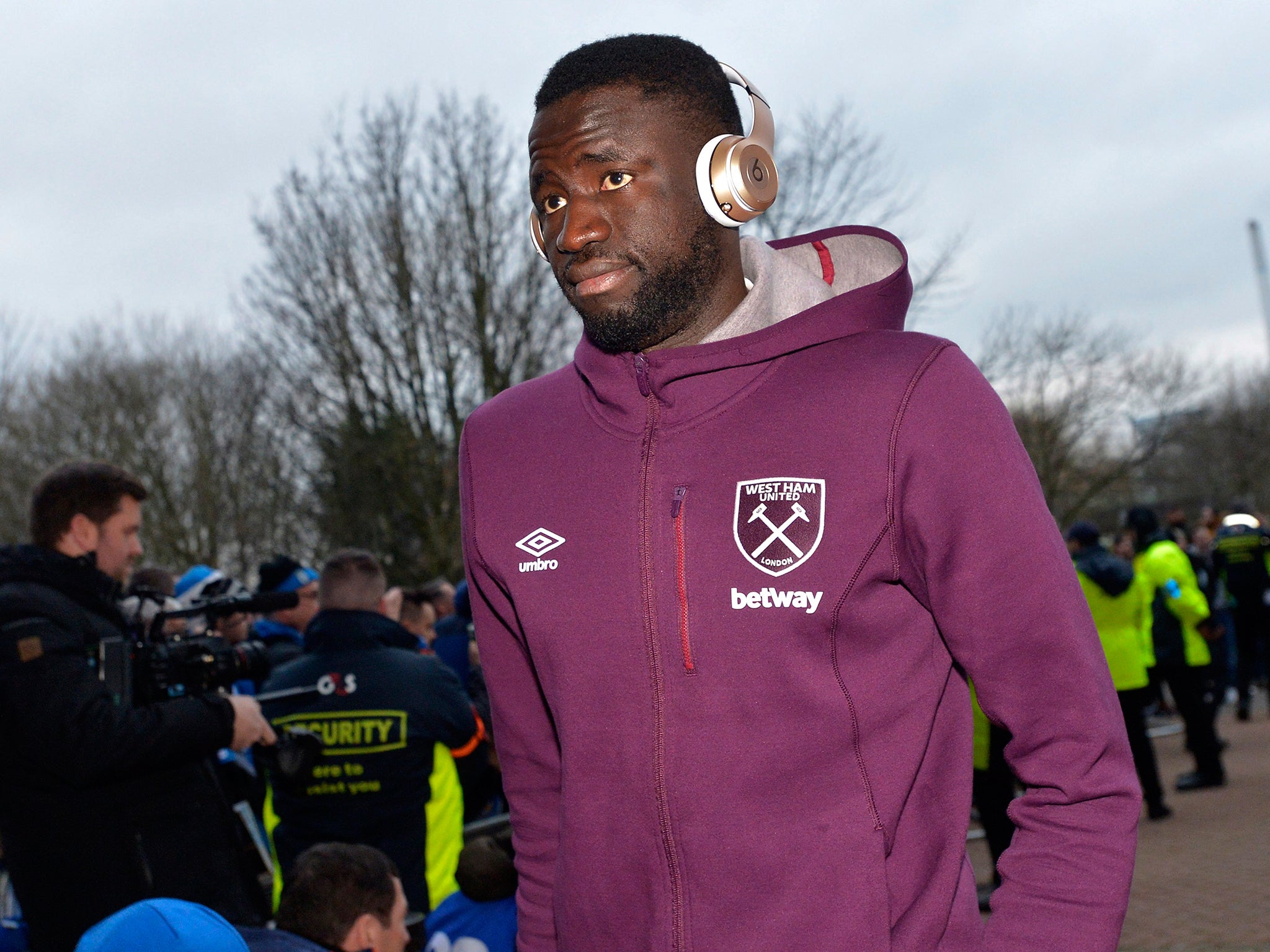 Cheikhou Kouyate appeared to take a stand against Henry’s comments