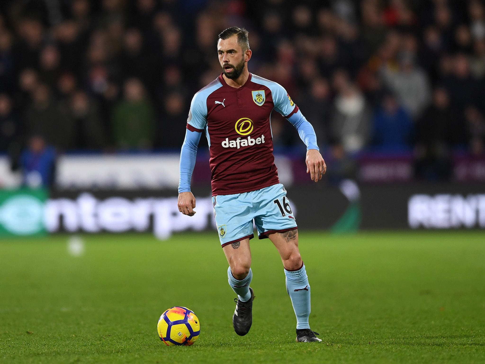 Steven Defour could miss the rest of the season after suffering a knee injury that needs surgery