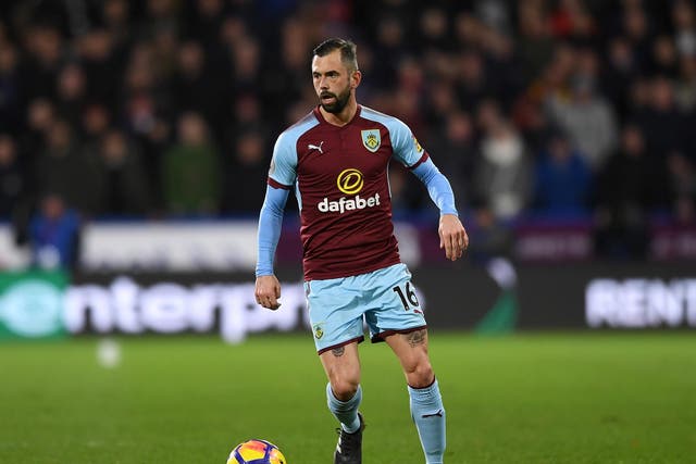 Steven Defour could miss the rest of the season after suffering a knee injury that needs surgery