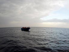 At least 90 refugees feared dead after boat capsizes off Libyan coast