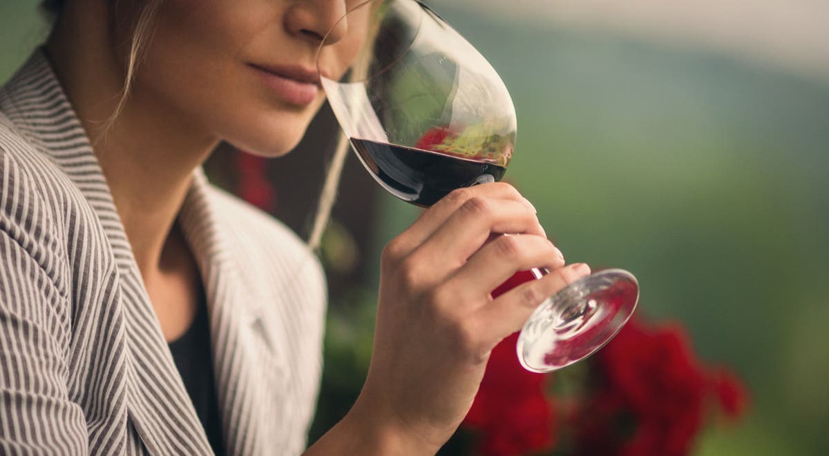 Antioxidants found in red wine could treat heart disease The