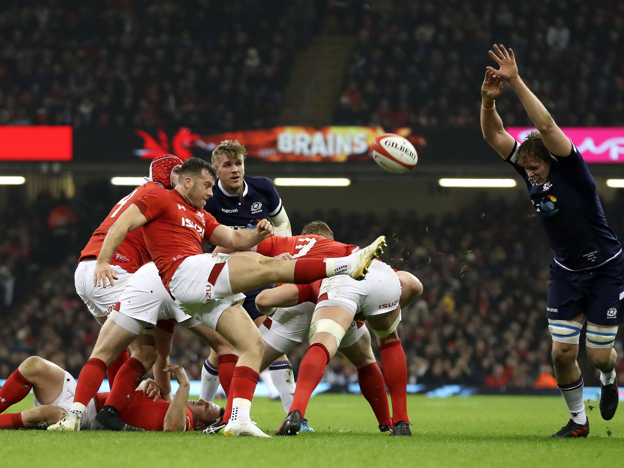 Gareth Davies clears from a box kick