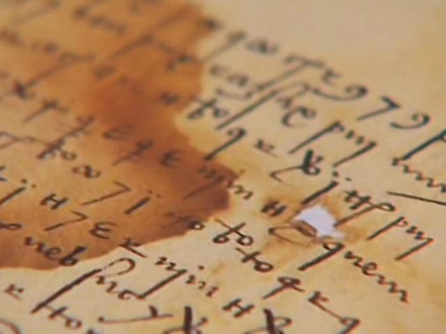 Coded letters written by the Spanish king Ferdinand II to his general Gonzalo Fernández de Córdoba have been cracked by intelligence services