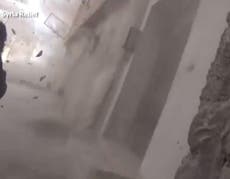Footage shows moment bomb destroys building in East Ghouta 