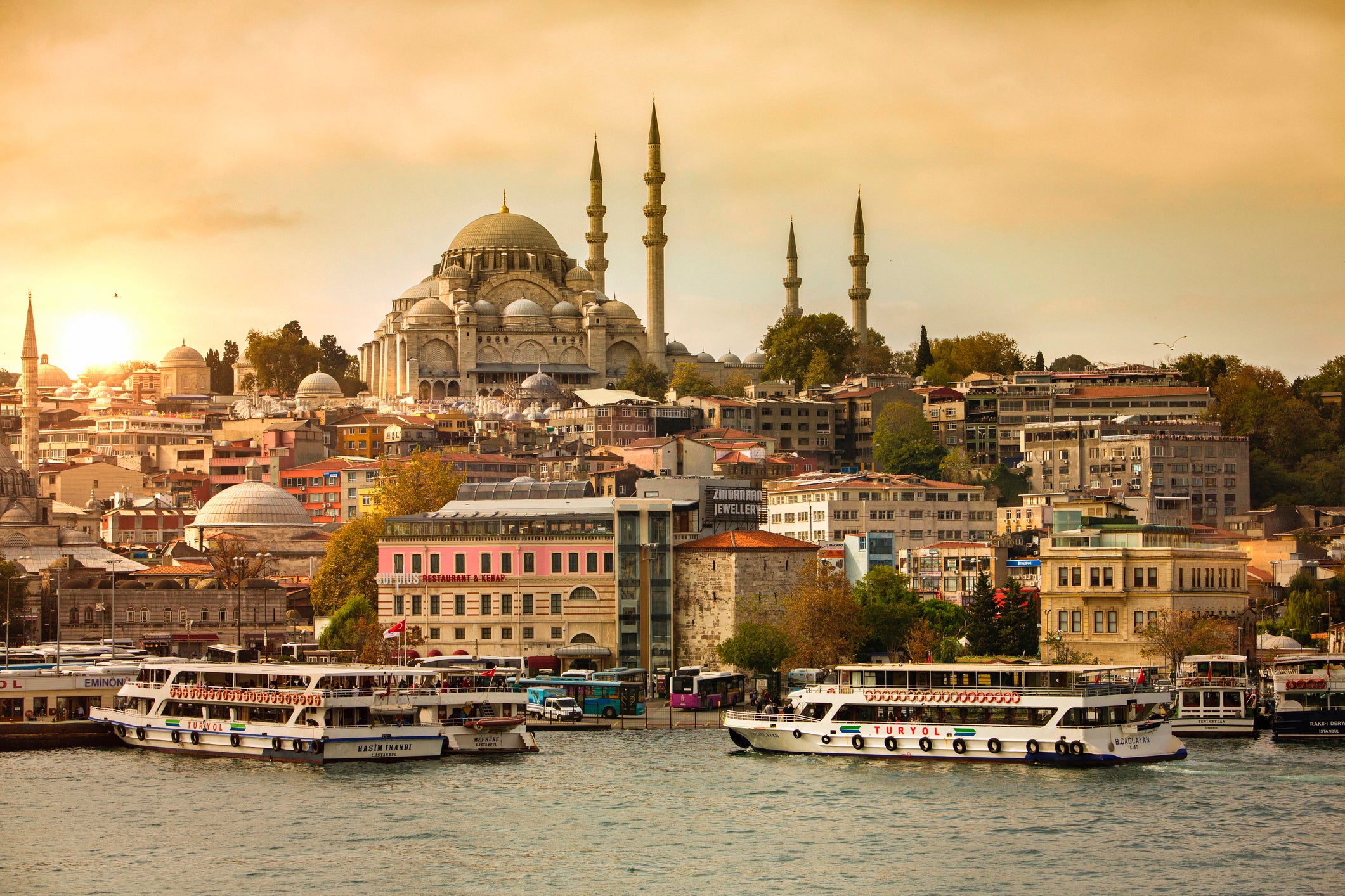 Sunset in Istanbul (Getty)