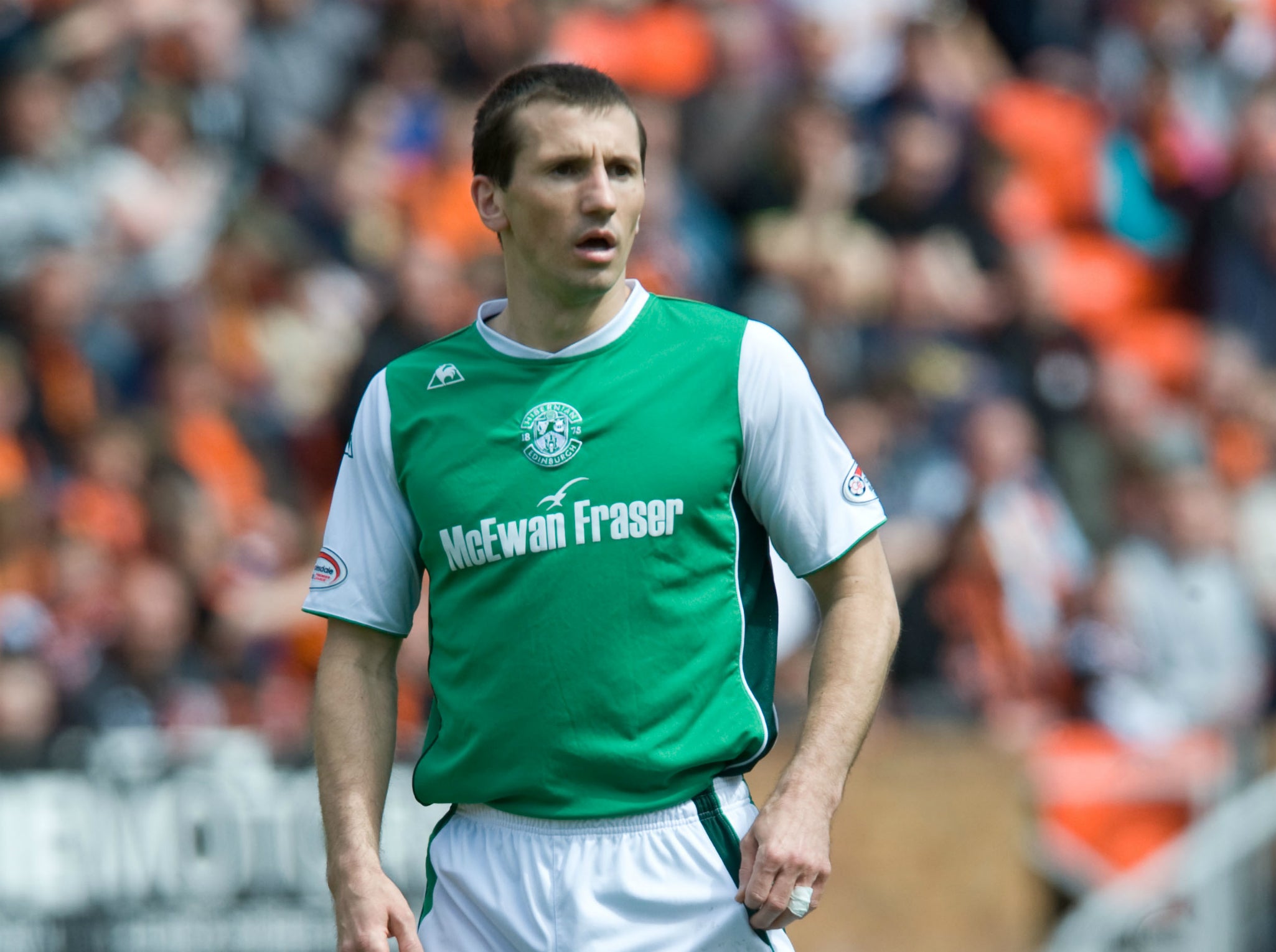Liam Miller dead: Former Manchester United and Celtic midfielder dies, aged 36