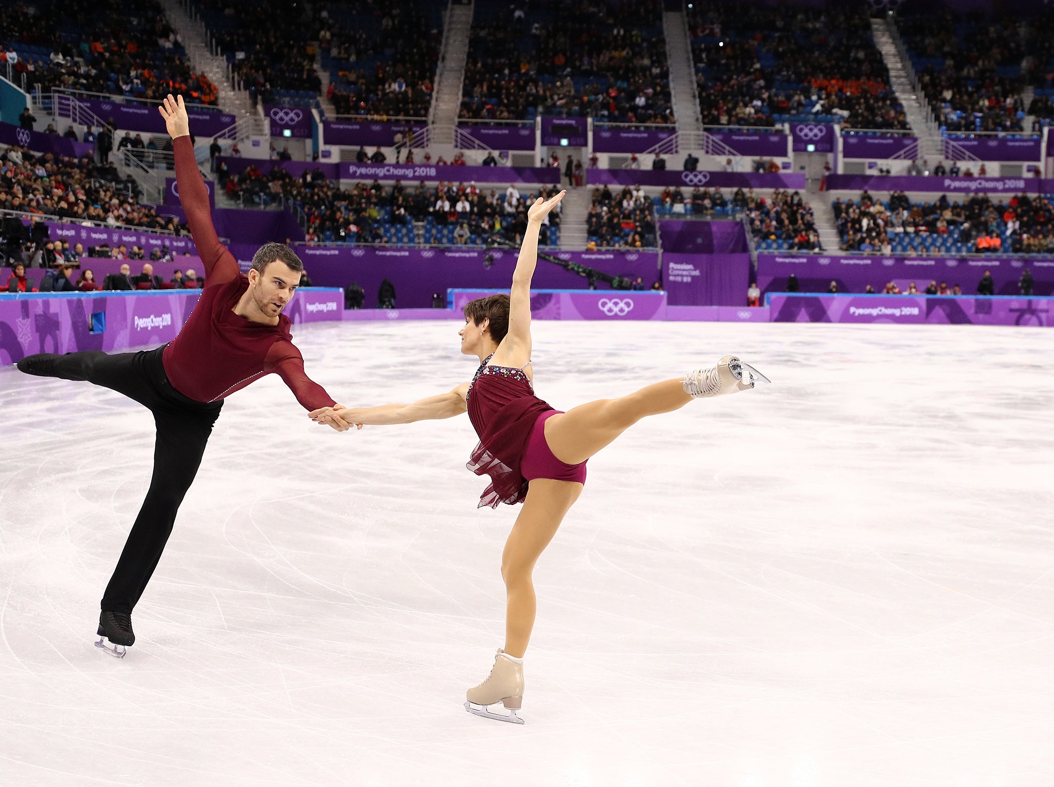 Eric Radford in action with Meagan Duhamel