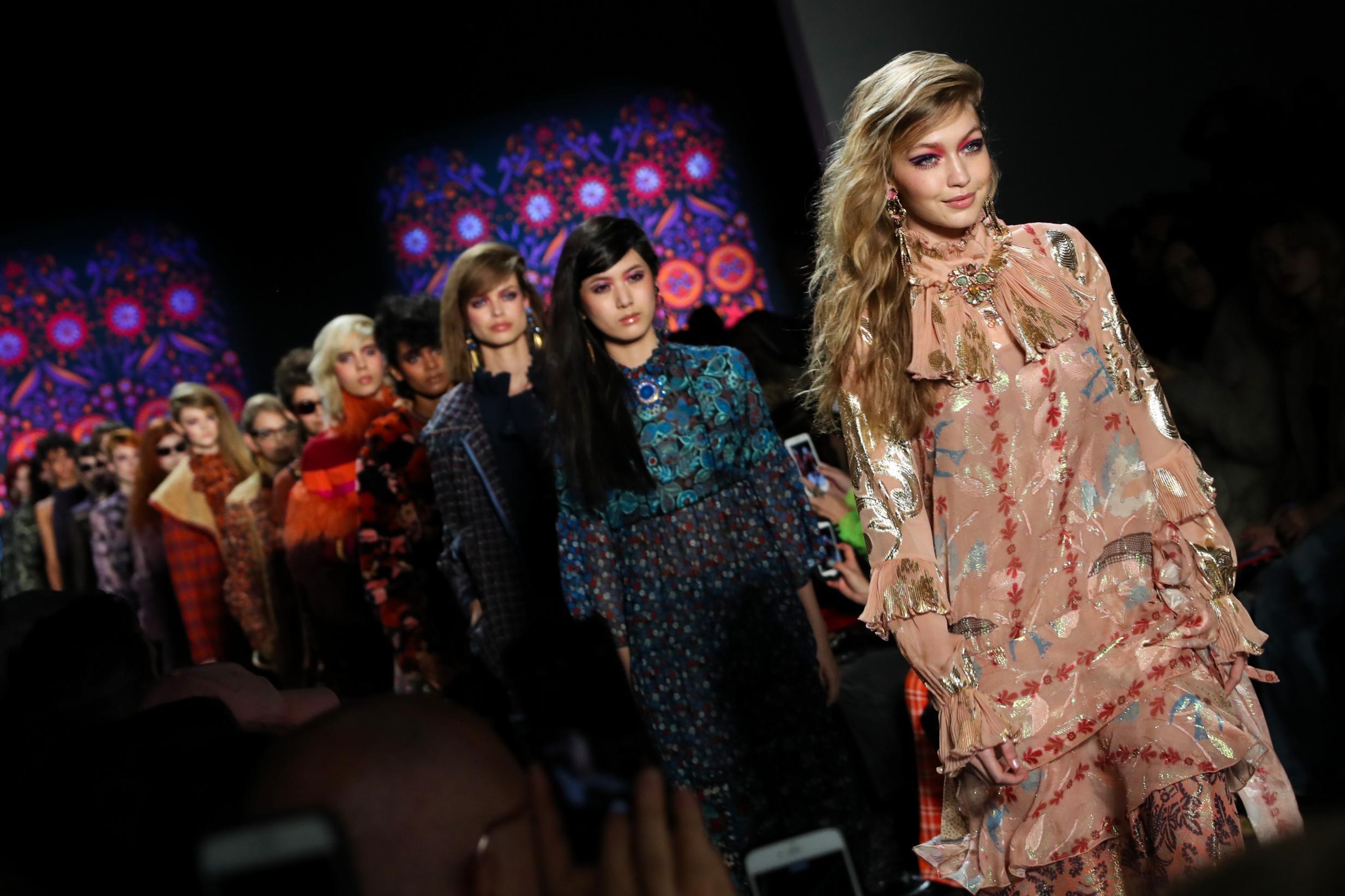 Gigi Hadid leading the finale at Anna Sui