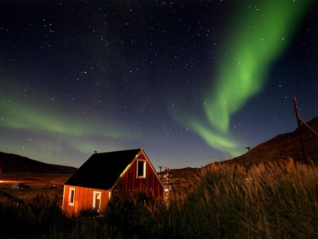 Northern Lights: How and where to see the aurora borealis in the UK tonight