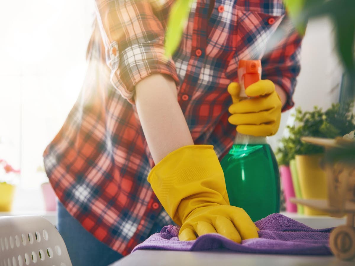 Household cleaning products may harm lung function in women- Study – India  TV