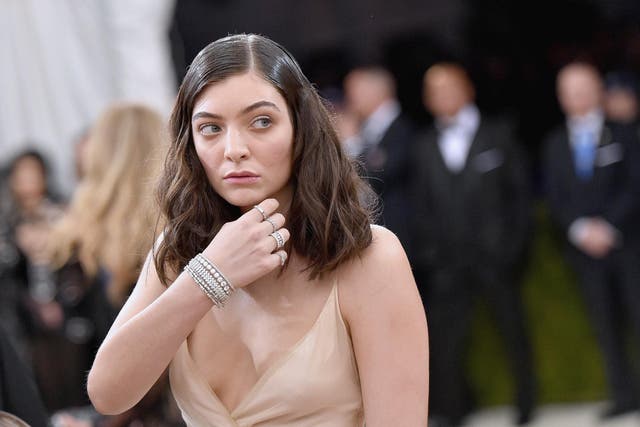 Lorde has had enough with unsolicited advice about her acne (Getty)