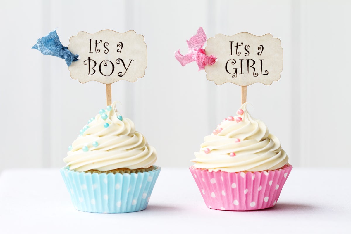 Viral Tweet Shows How Baby Shower Cakes Can Gender Stereotype The Independent The Independent