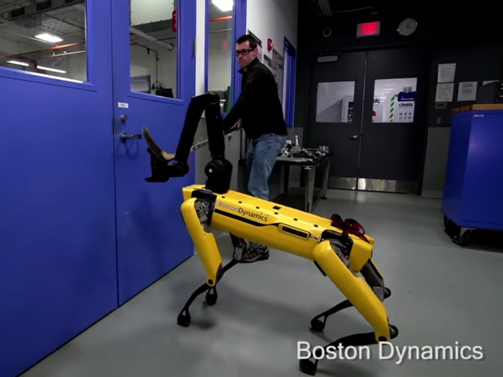 Boston Dynamics Robot Fights Back Against Armed Man To Open Door And ...