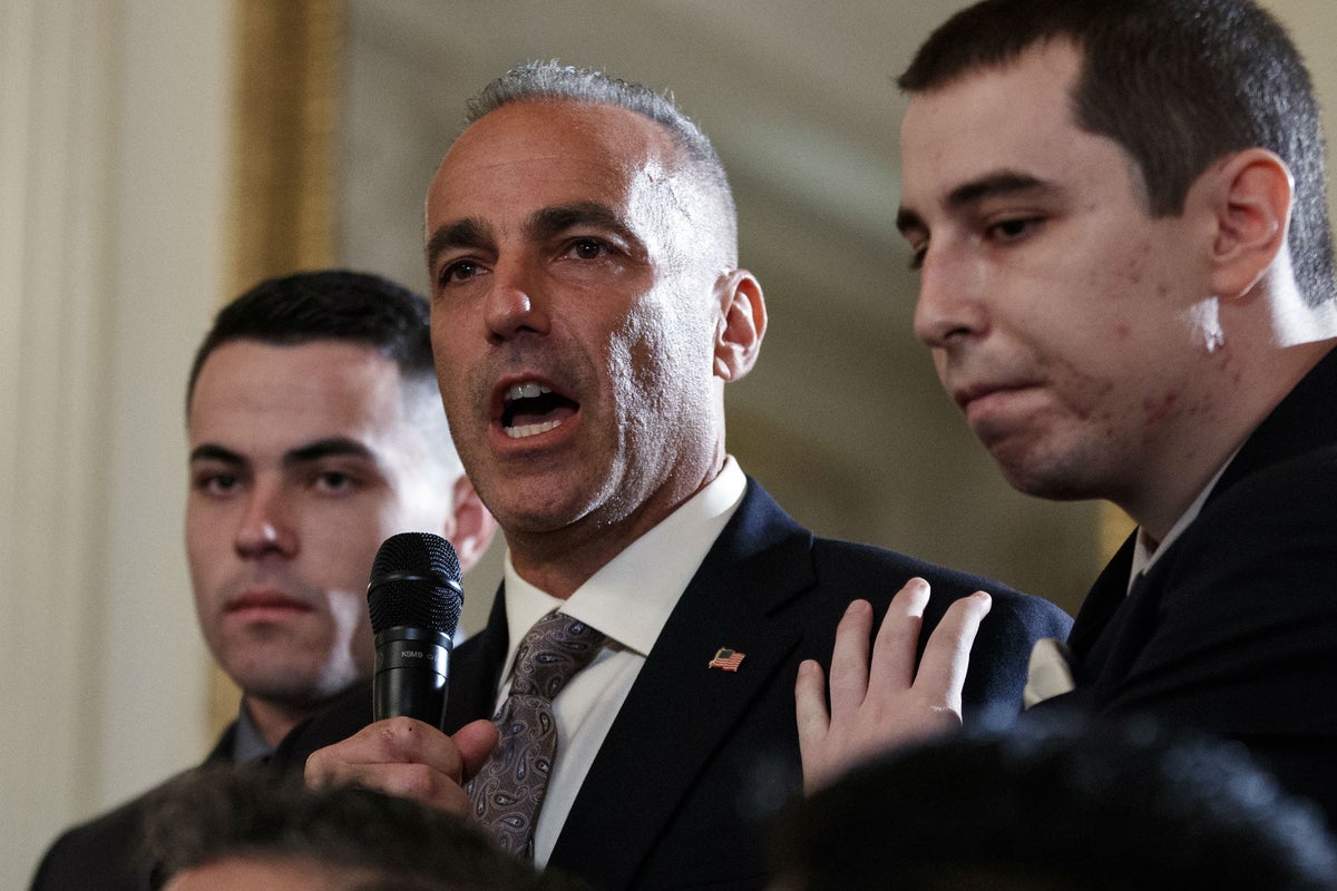 Father of Florida victim makes emotional plea to Trump over school ...