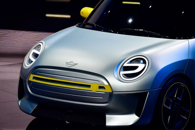 Production of the electric mini will start in Oxford in 2019
