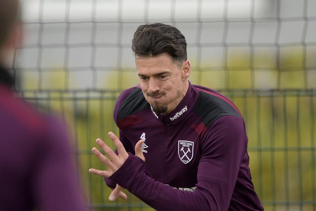 Jose Fonte has sealed a move to the Chinese Super League