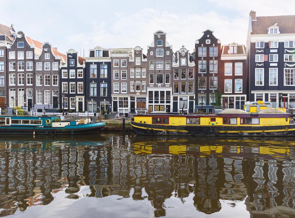 Can Amsterdam's sights be explored in half a day?