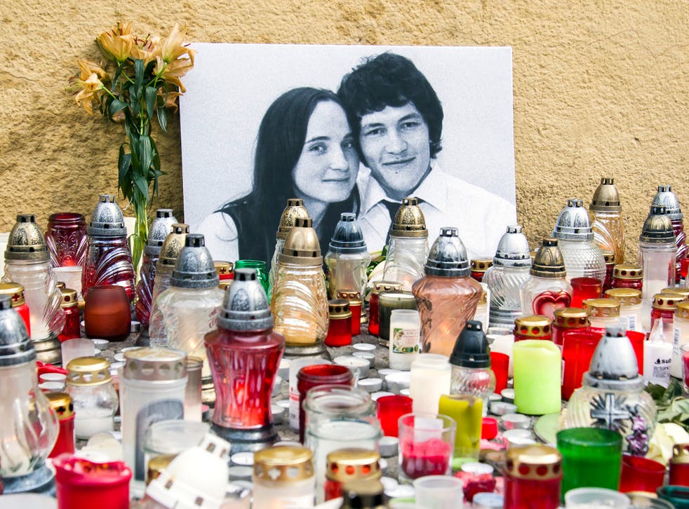  Candles left in tribute to murdered Slovakian investigative reporter Jan Kuciak and his fiancee Martina Kusnirova
