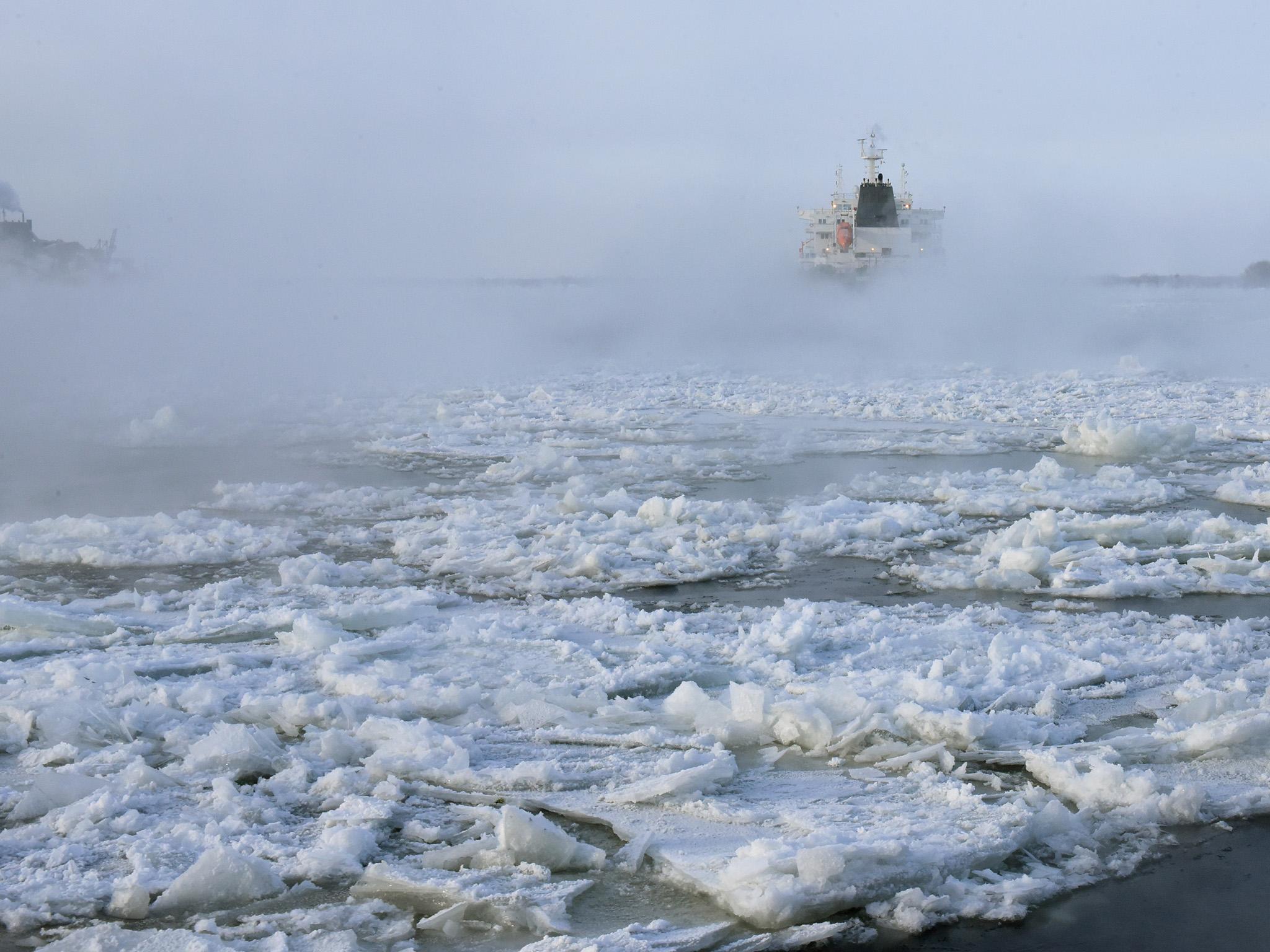 For the very first time, a Russian tanker has traversed the Northern Sea Route in winter without an icebreaker