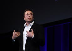 Elon Musk runs two companies by dividing day into five minute slots