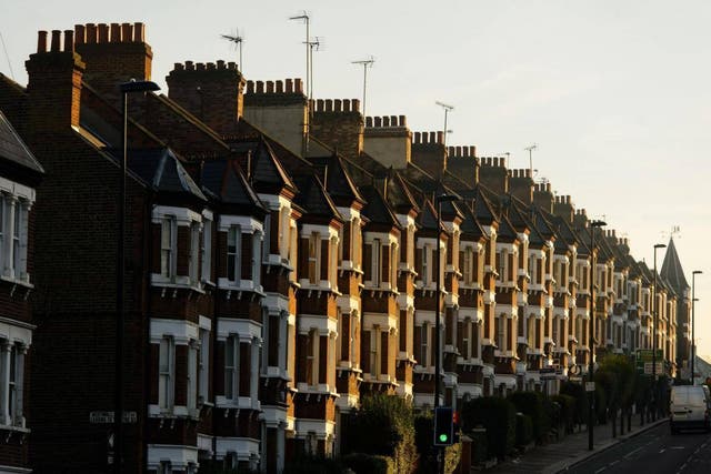 The average monthly house price in the UK stood at £210,402
