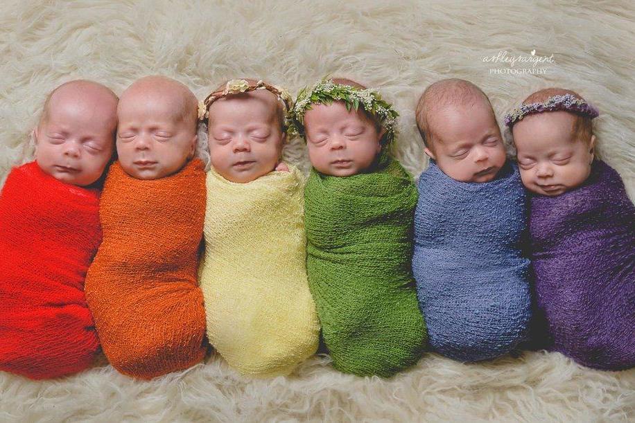 Sextuplet photoshoot shows Alabama babies in colourful outfits lined up  like a rainbow, The Independent