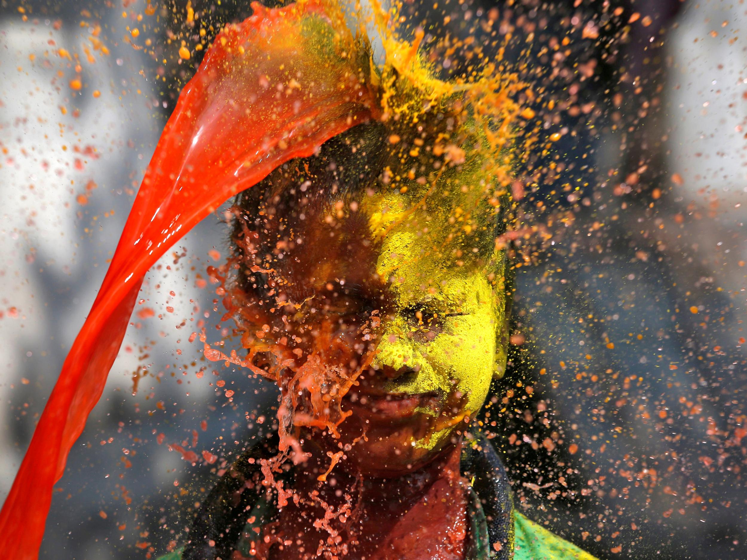 holi festival and environment